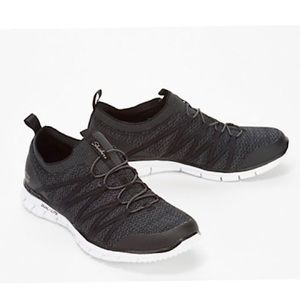 stretch knit skechers shoes